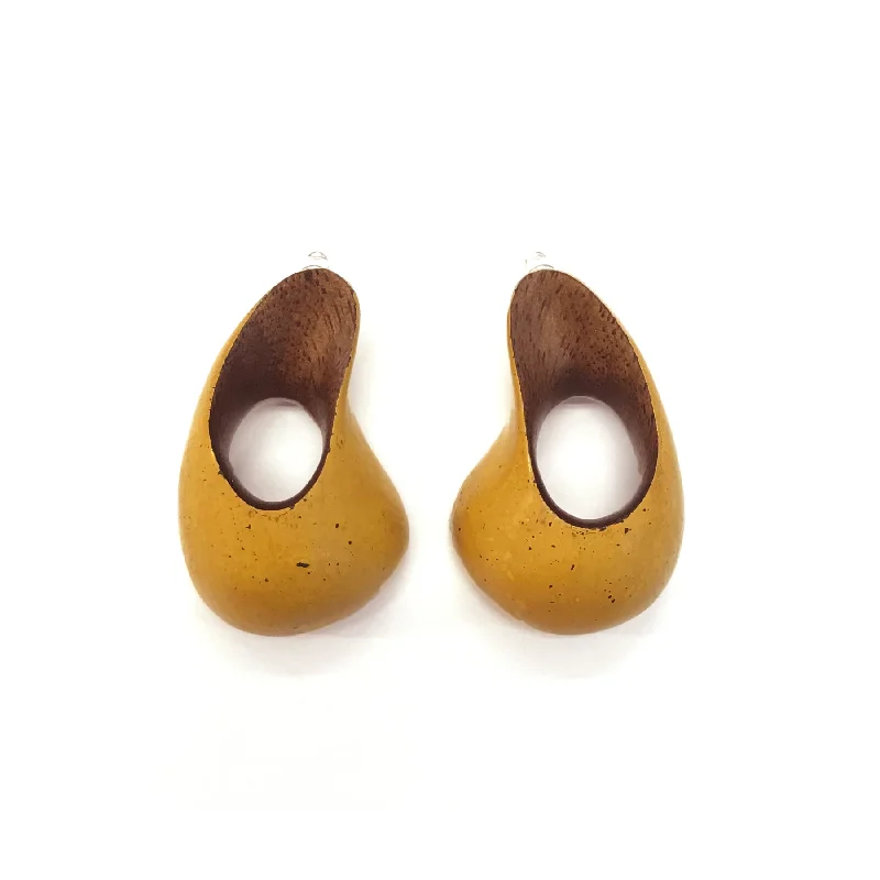 classic gold earrings for women -Joo Hyung Park- Confulence earrings (Yellow)