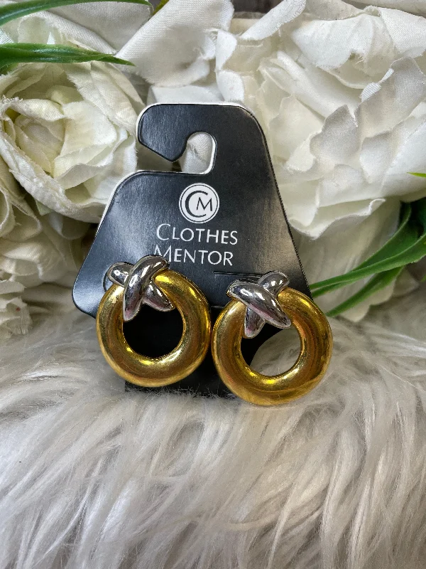 modern earrings for women -Earrings Stud By Cmf