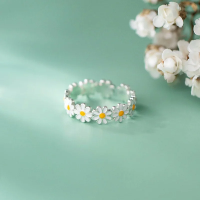 engagement ring sets -Vintage Daisy Flower Ring