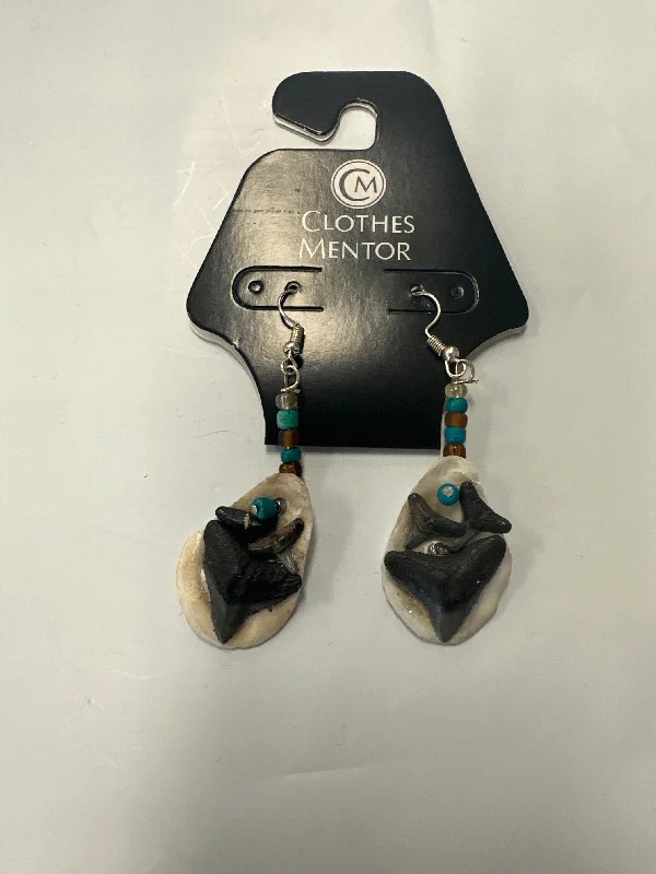 chunky earrings for women -Earrings Dangle/drop By Clothes Mentor