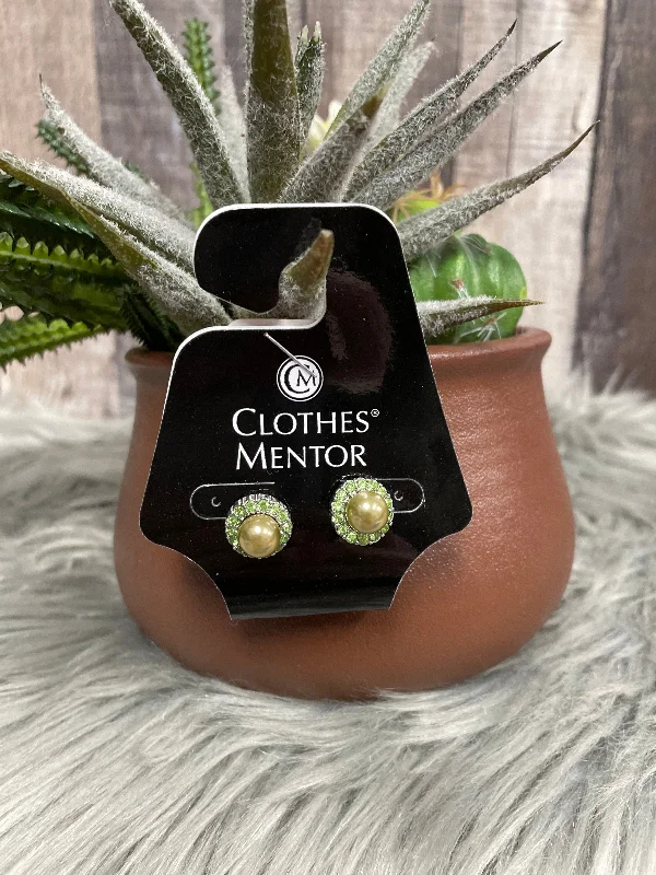 trendy drop earrings for women -Earrings Stud By Cmf